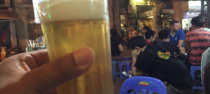 2016年 初めてのベトナム！スリーピングバスで縦断の旅⑳ハノイの夜は生ビール25円に謎の全部入り鍋で満喫！編