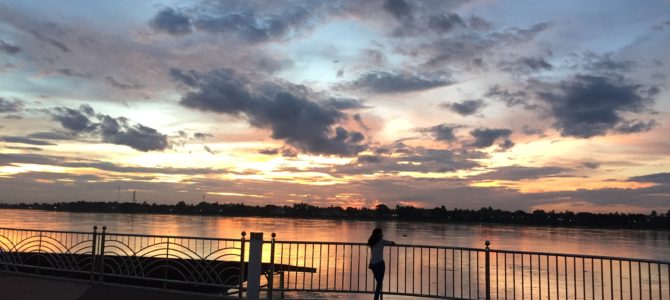 2016年 国境の街ノーンカーイでメコン川の夕日に癒される編